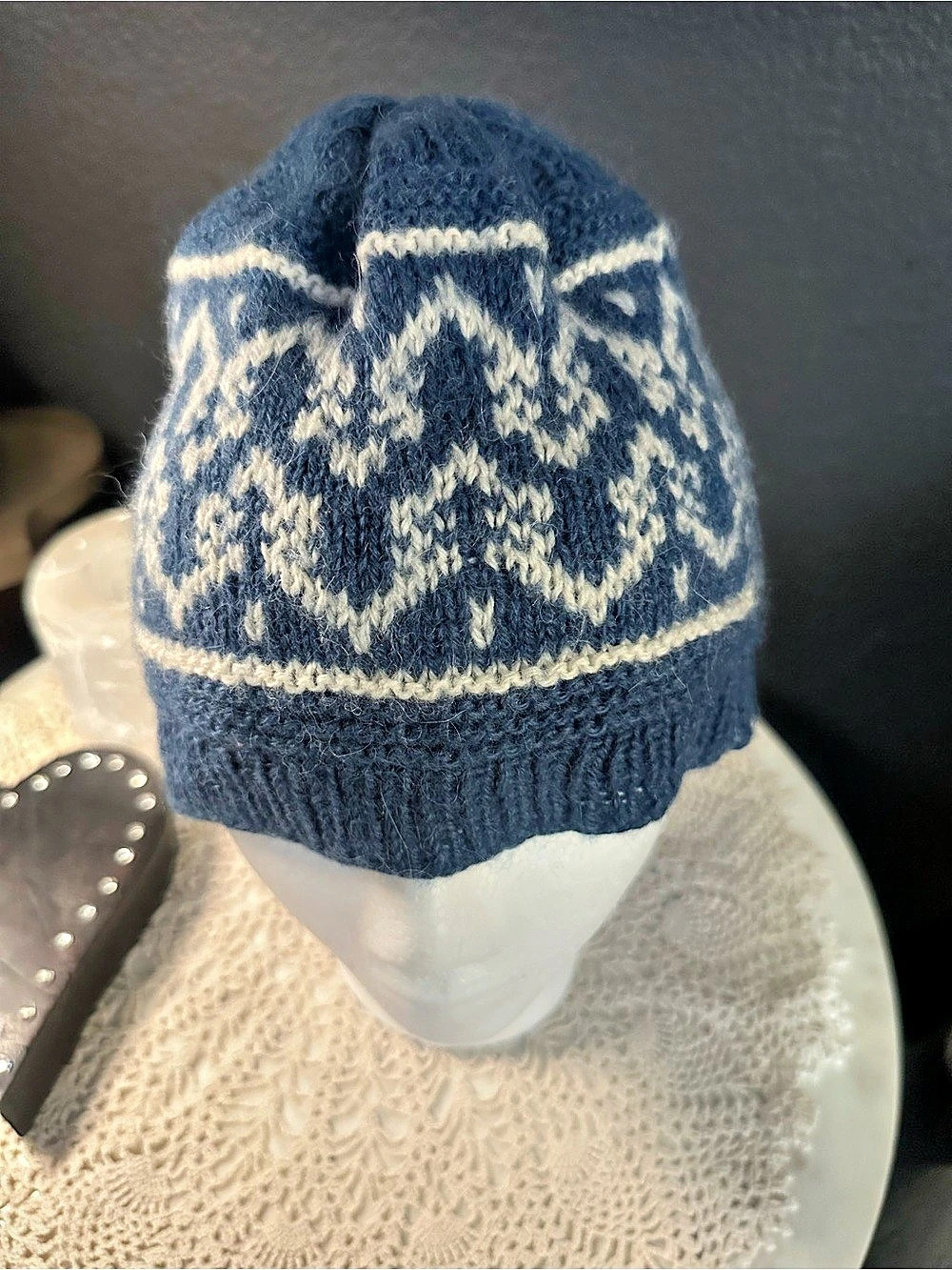 Geometric Knit Hat in Blue & White Like New, Wool